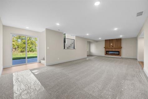 1724 Cloverleaf Court SW Cedar Rapids IA 52404