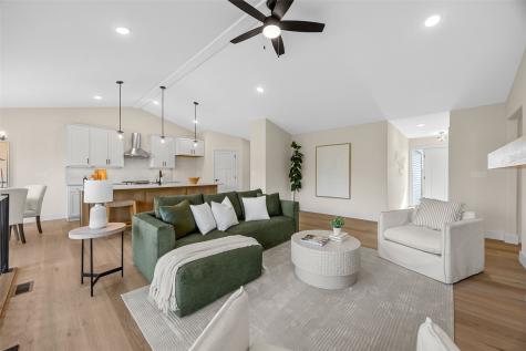 1724 Cloverleaf Court SW Cedar Rapids IA 52404