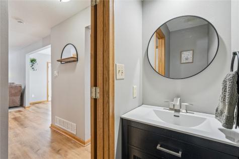 3490 Whitehall Avenue Marion IA 52302