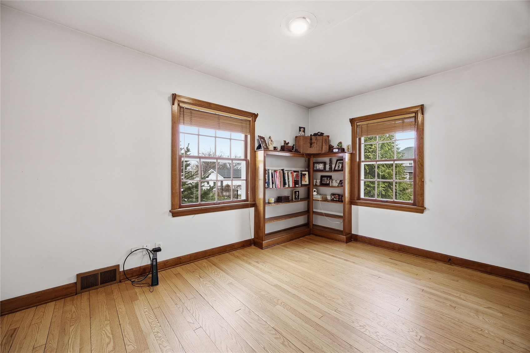 2432 4th Avenue SE Cedar Rapids IA 52403