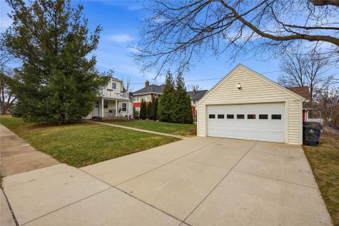 2432 4th Avenue SE Cedar Rapids IA 52403