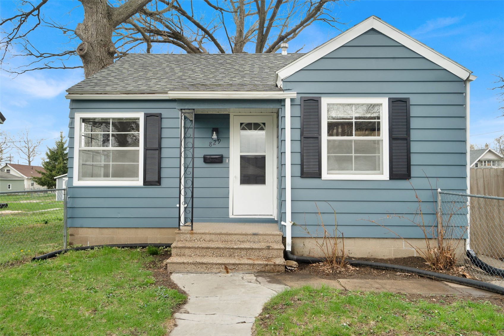 829 14th Street NE Cedar Rapids IA 52402