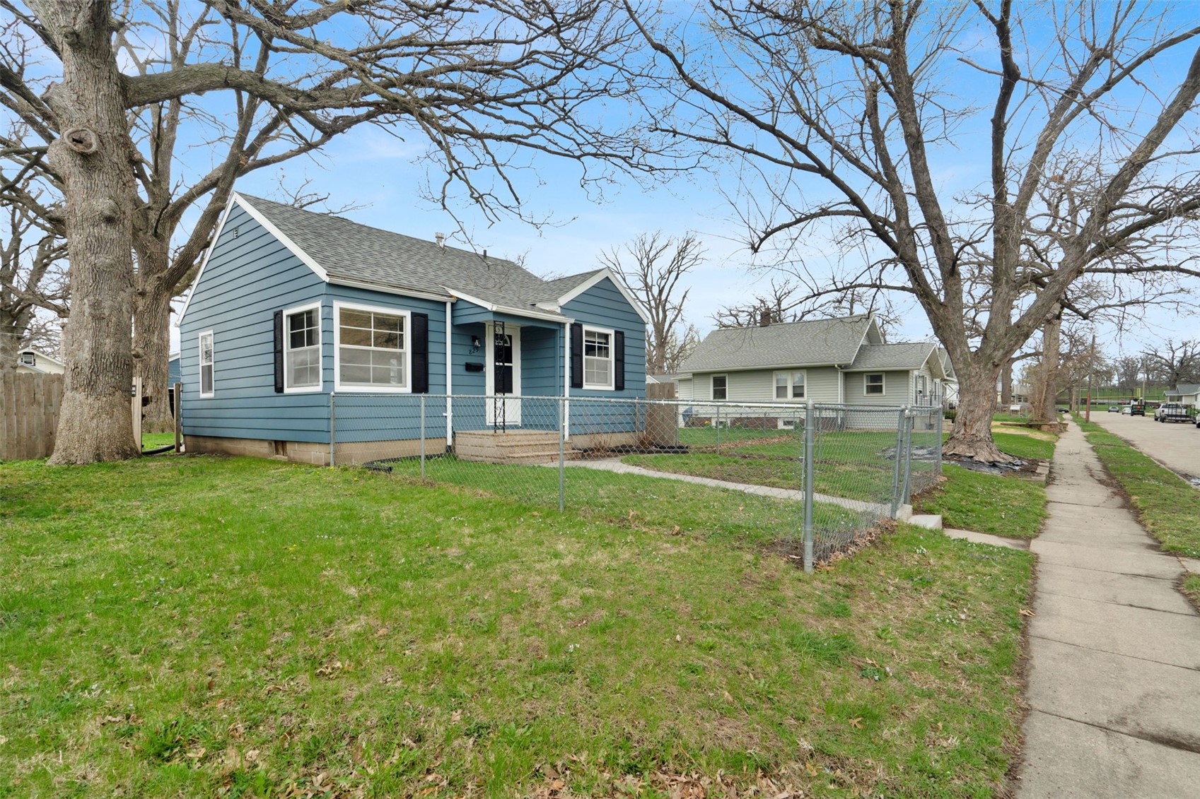 829 14th Street NE Cedar Rapids IA 52402