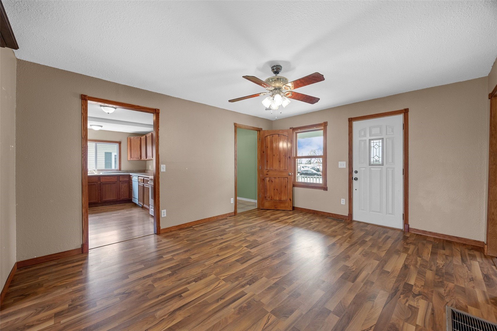 1000 Stinocher Street Solon IA 52333