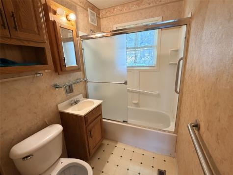 280 Owen Street NW Cedar Rapids IA 52405