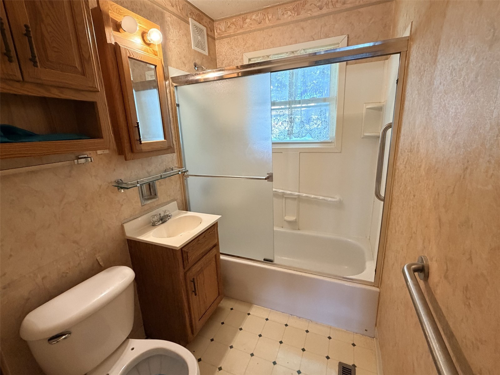 280 Owen Street NW Cedar Rapids IA 52405