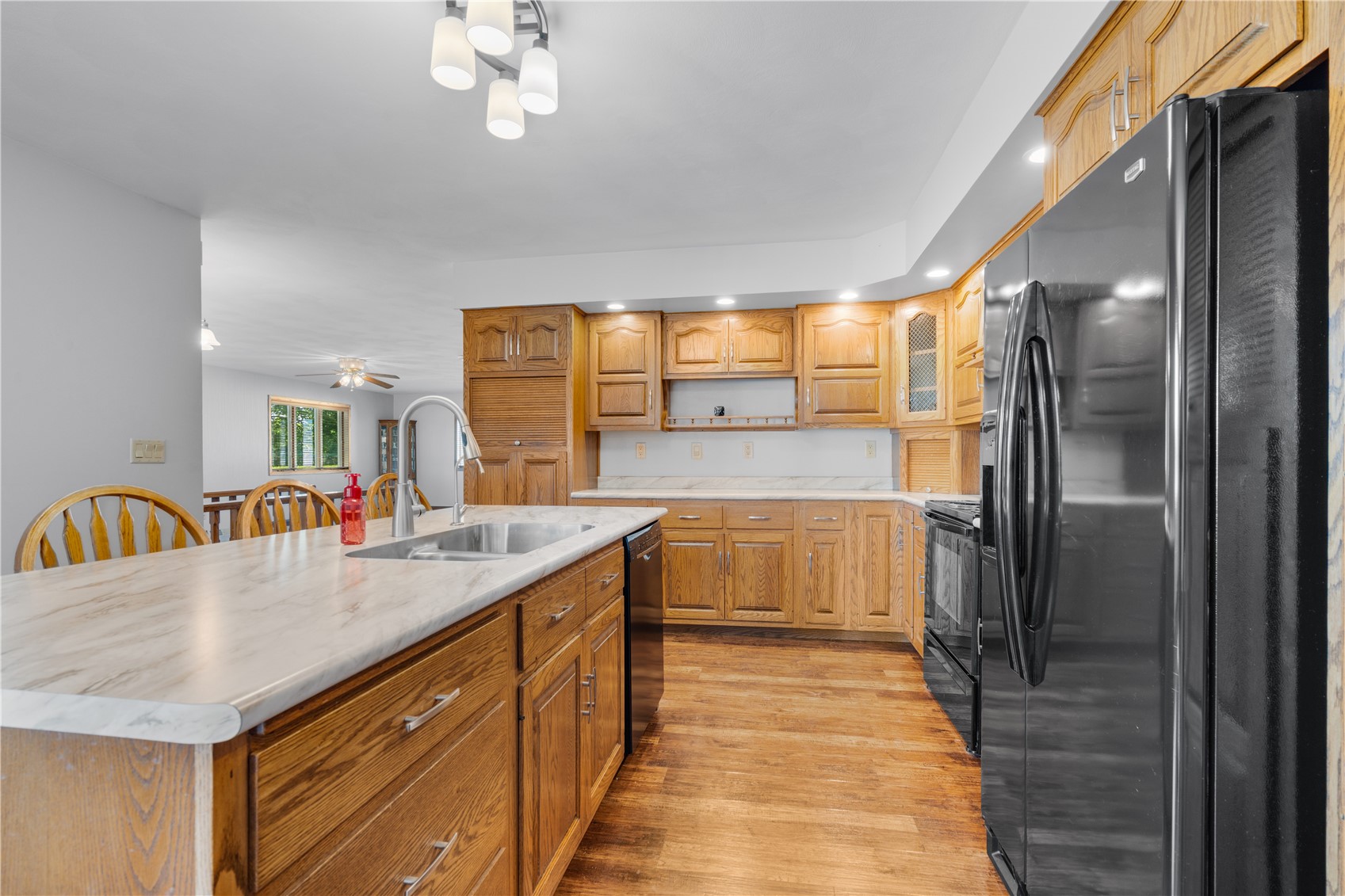 1693 265th Avenue Earlville IA 52041