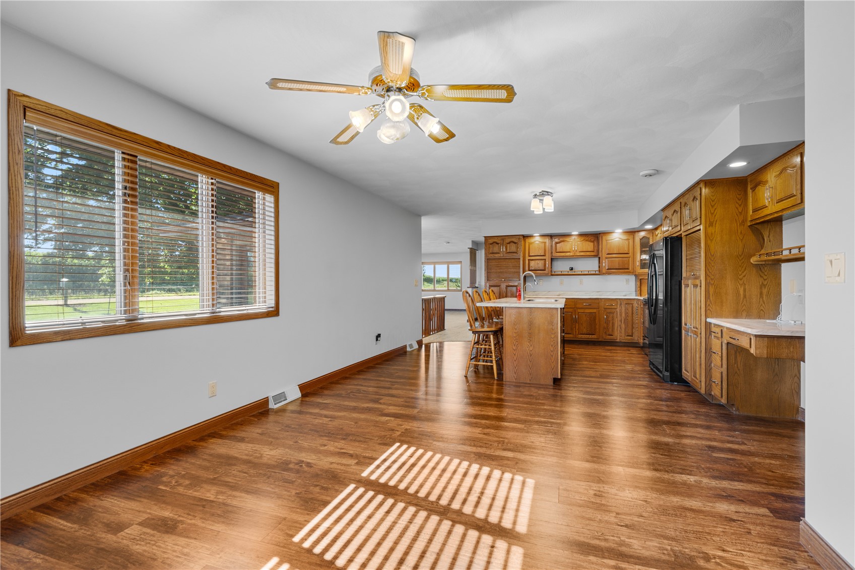 1693 265th Avenue Earlville IA 52041
