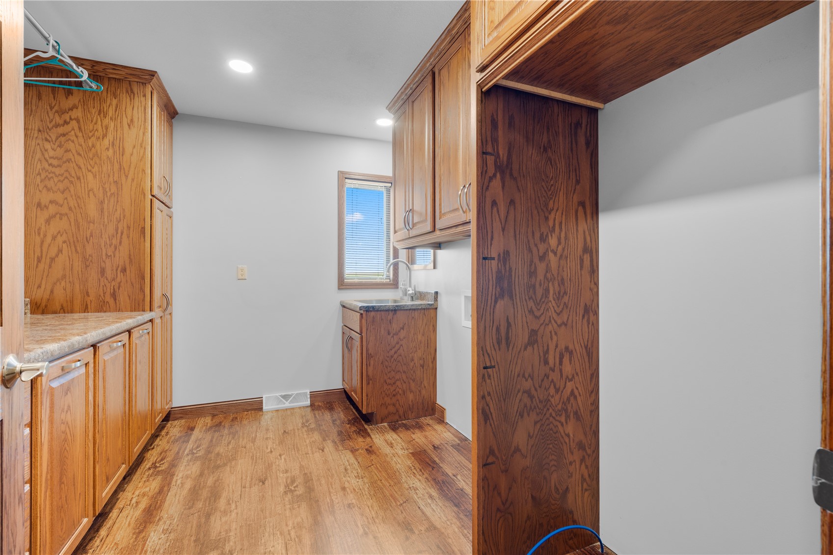 1693 265th Avenue Earlville IA 52041