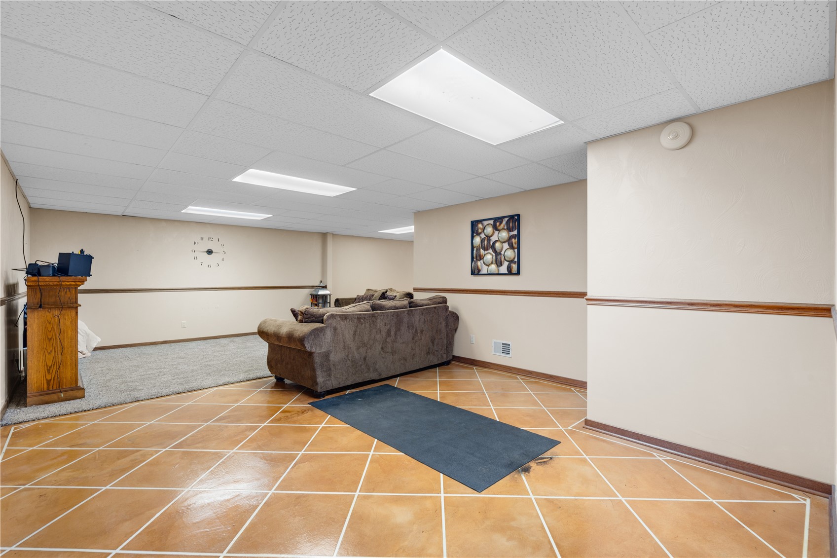 1693 265th Avenue Earlville IA 52041
