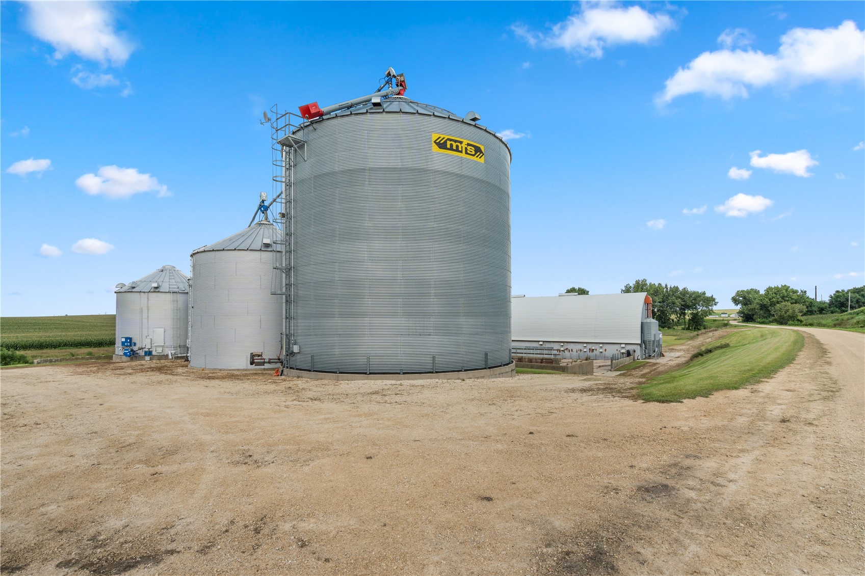 1693 265th Avenue Earlville IA 52041