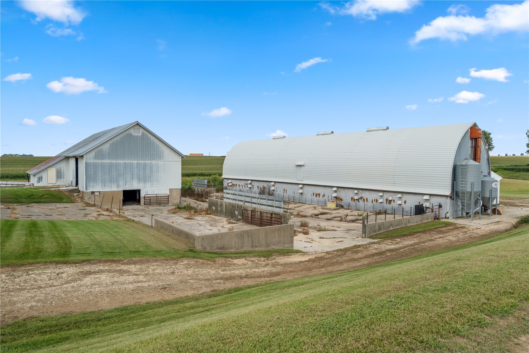 1693 265th Avenue Earlville IA 52041