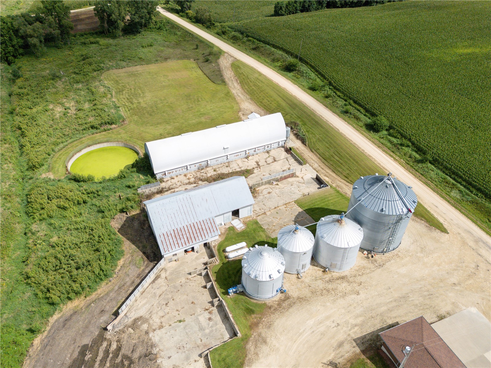 1693 265th Avenue Earlville IA 52041