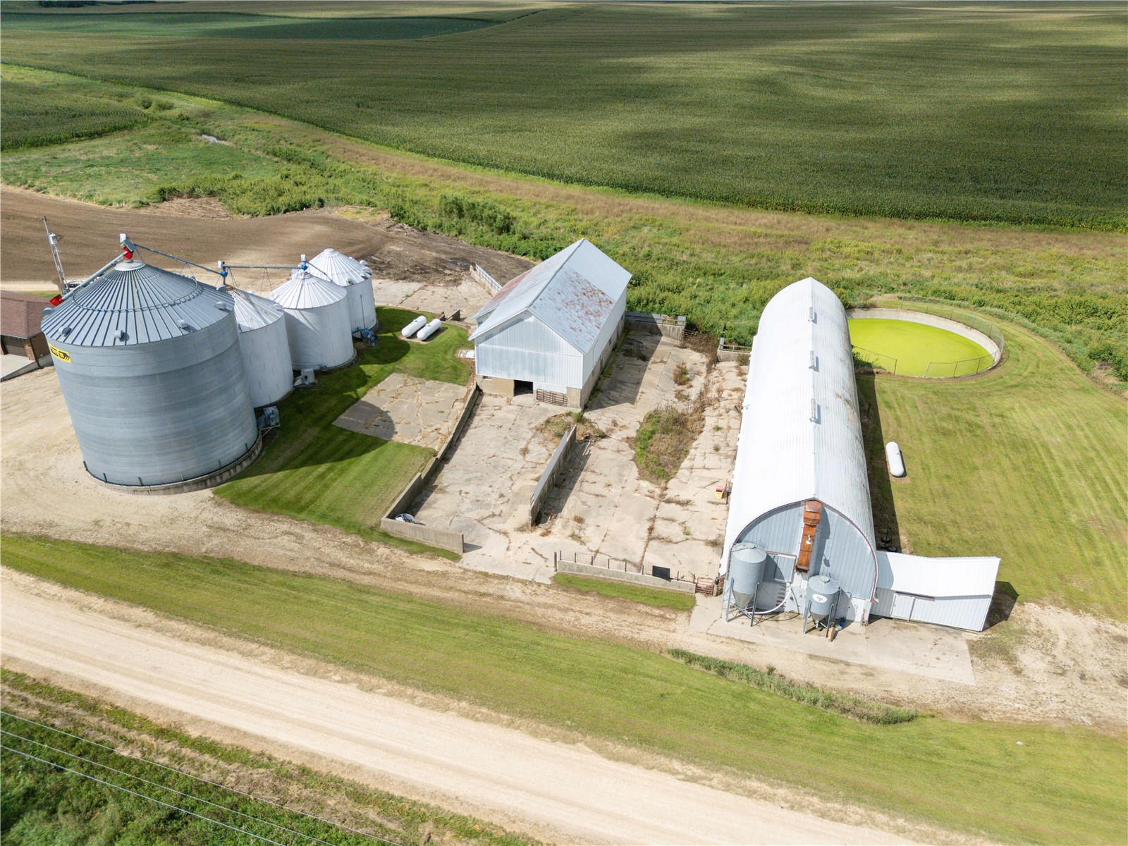 1693 265th Avenue Earlville IA 52041