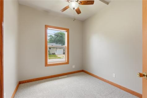1001 H NW Cedar Rapids IA 52405