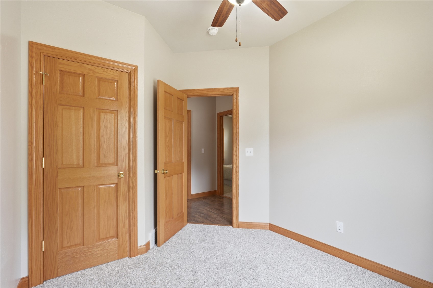 1001 H NW Cedar Rapids IA 52405