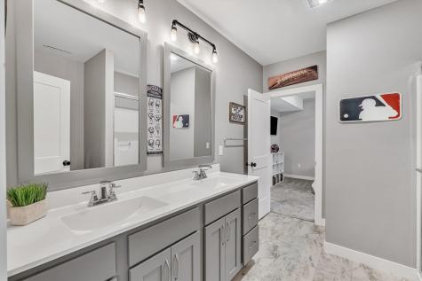 2908 Diamond Mil Circle Coralville IA 52241