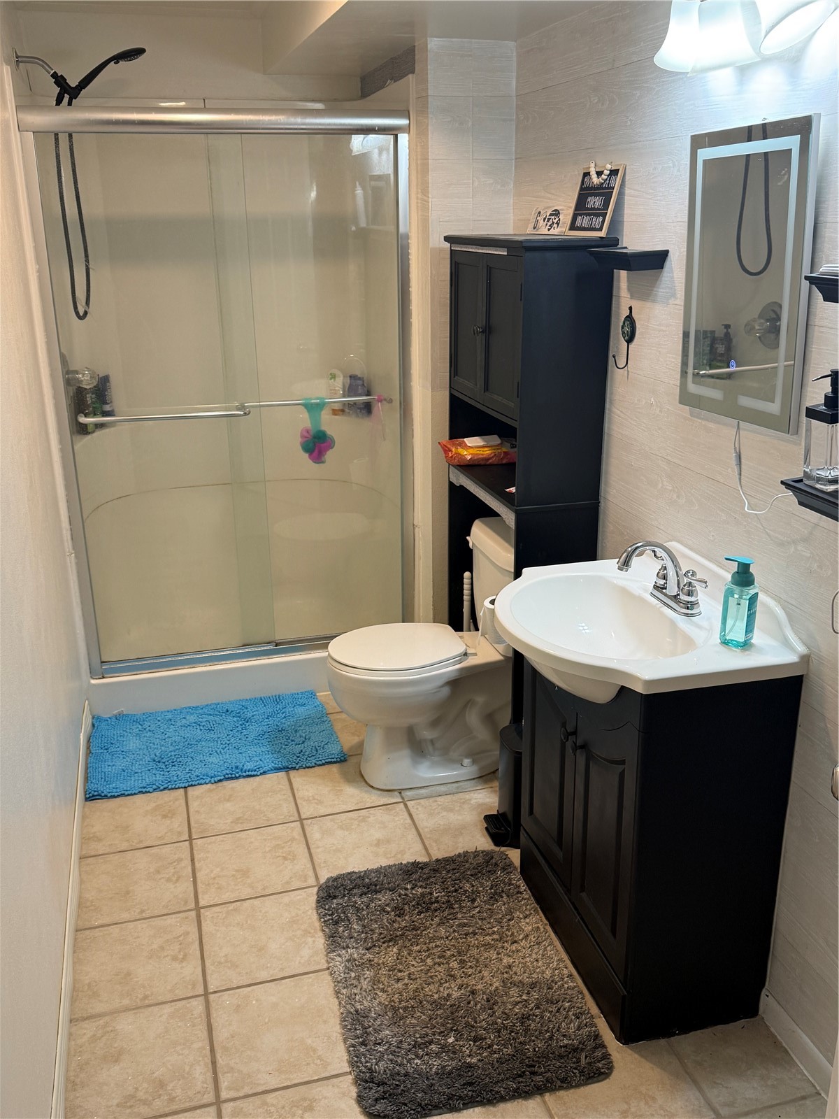 221 Orchard Street SW Swisher IA 52338