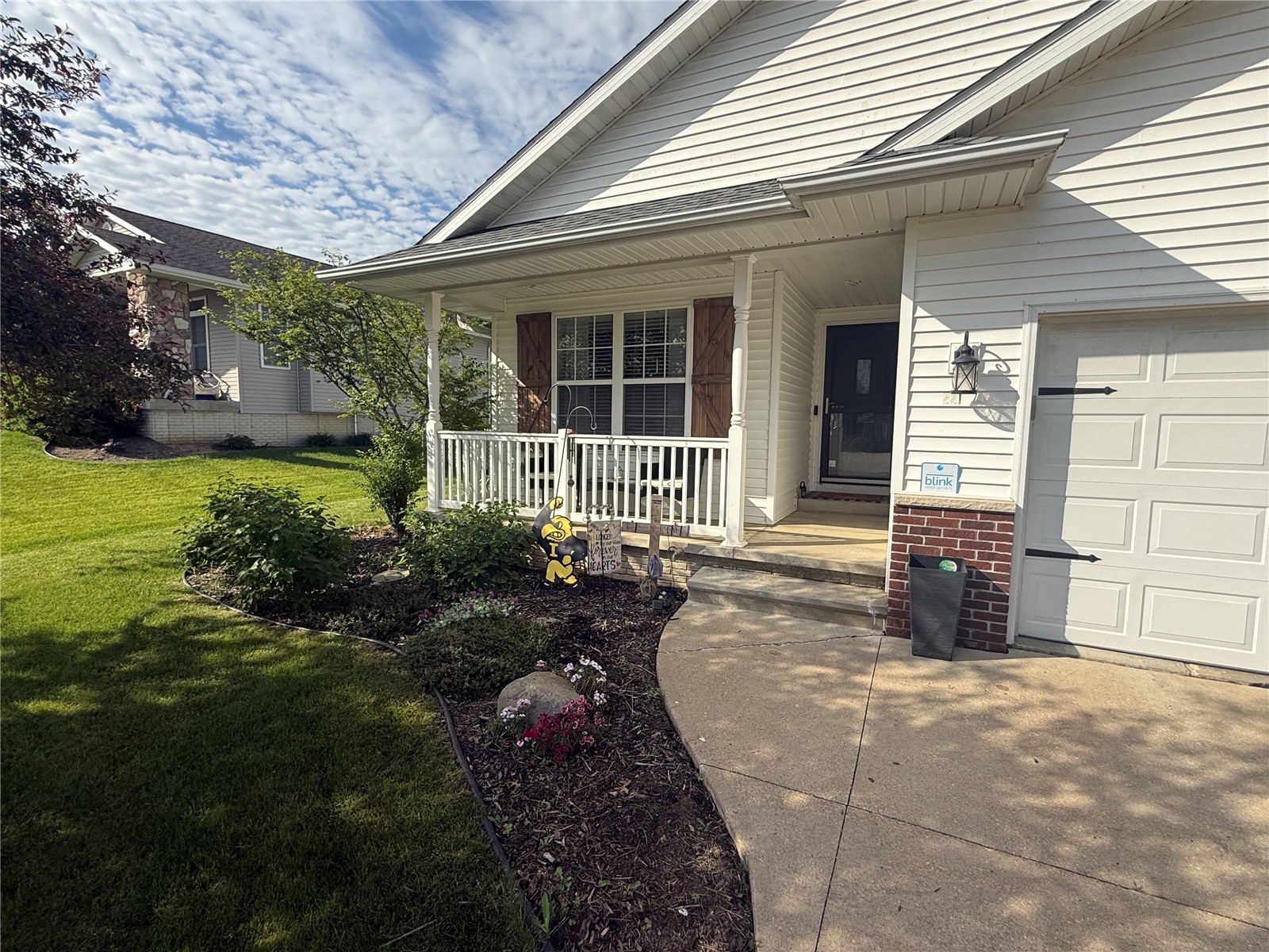 221 Orchard Street SW Swisher IA 52338