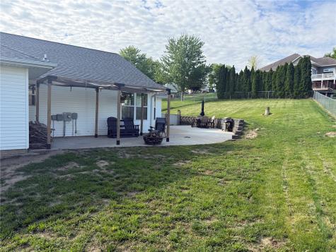 221 Orchard Street SW Swisher IA 52338