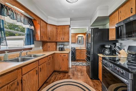 105 2nd Avenue Keystone IA 52249