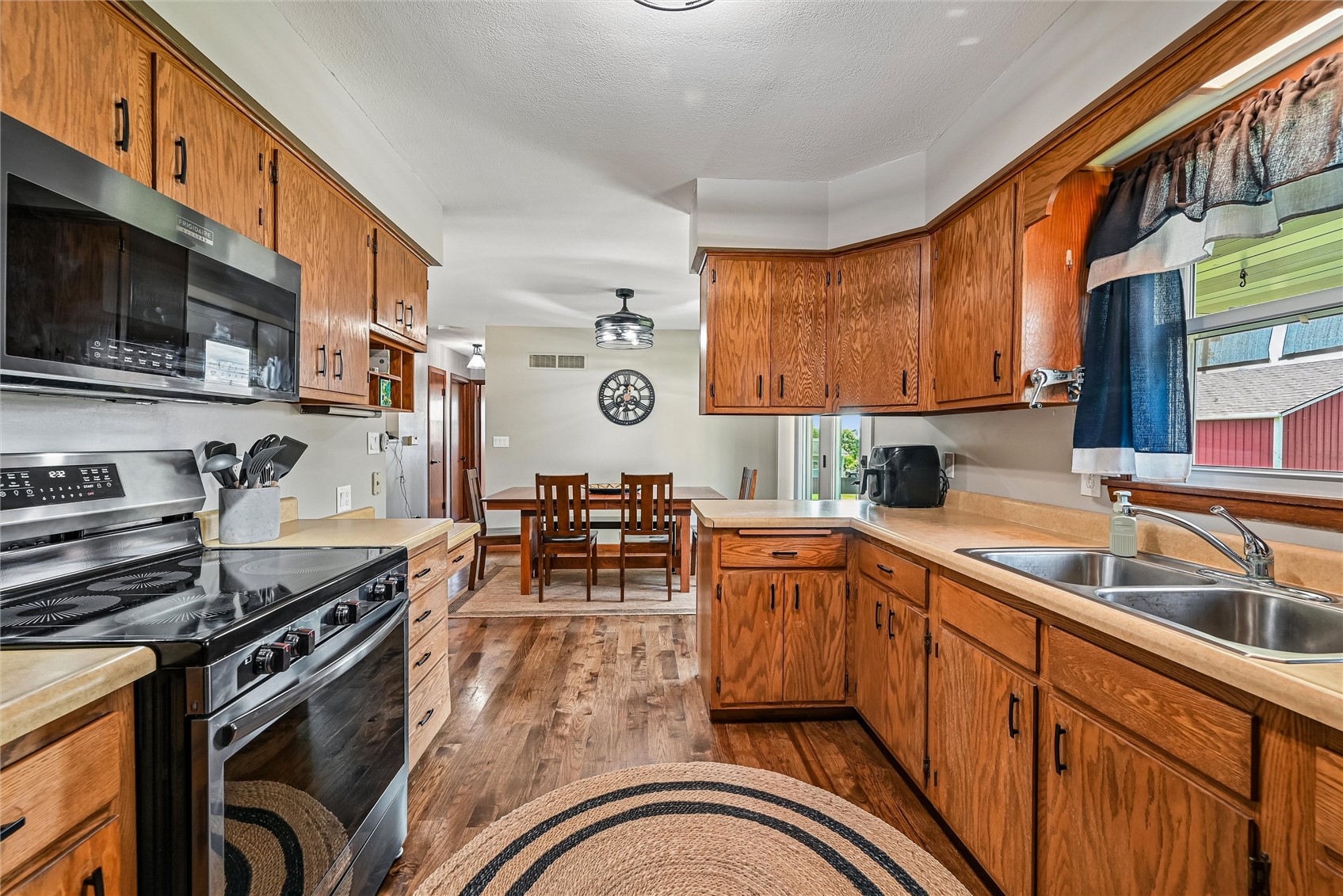 105 2nd Avenue Keystone IA 52249