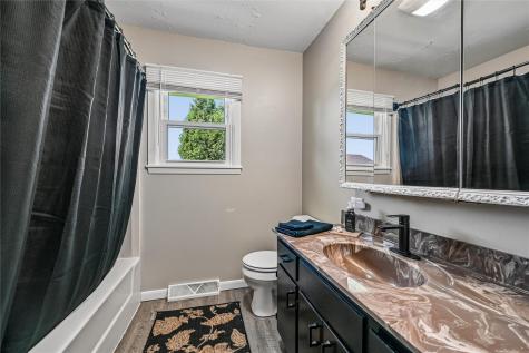 105 2nd Avenue Keystone IA 52249