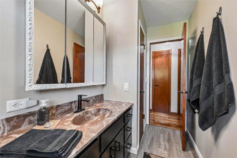 105 2nd Avenue Keystone IA 52249