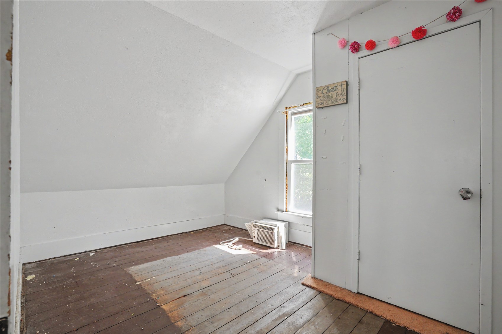 106 3rd Avenue E Coggon IA 52218