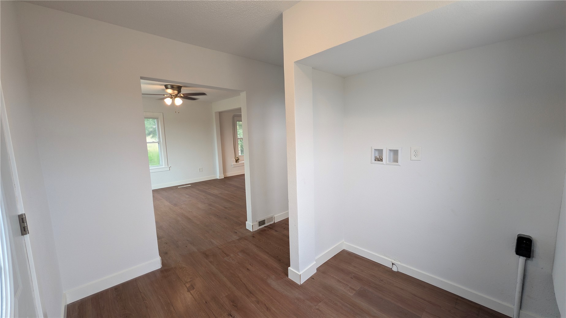 17765 E Main Street IA 52252