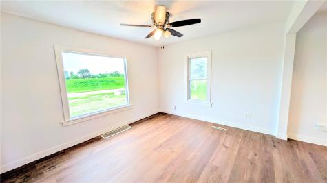 17765 E Main Street IA 52252