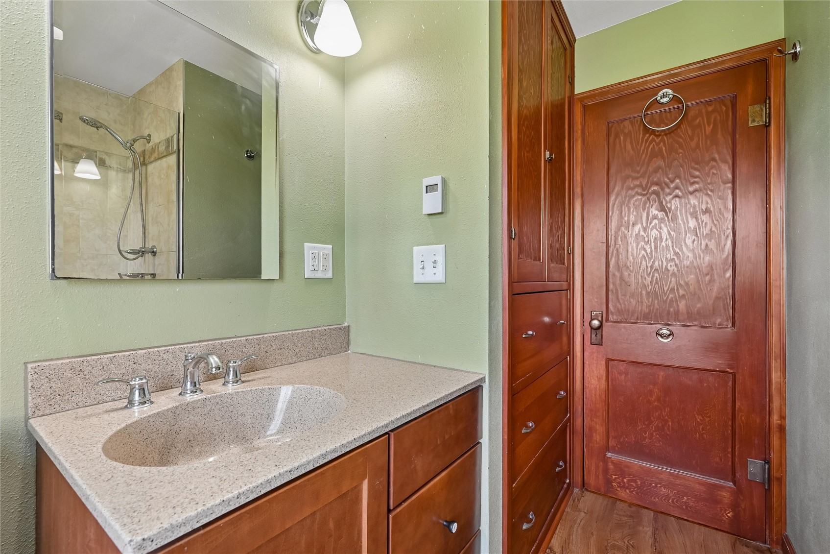 6719 25th Avenue Van Horne IA 52346