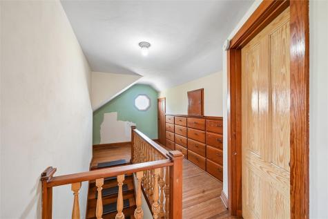 6719 25th Avenue Van Horne IA 52346