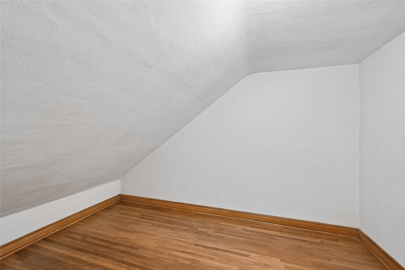 6719 25th Avenue Van Horne IA 52346