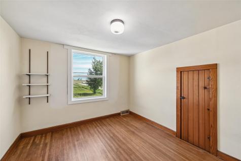 6719 25th Avenue Van Horne IA 52346