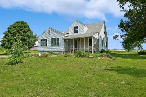 6719 25th Avenue Van Horne IA 52346