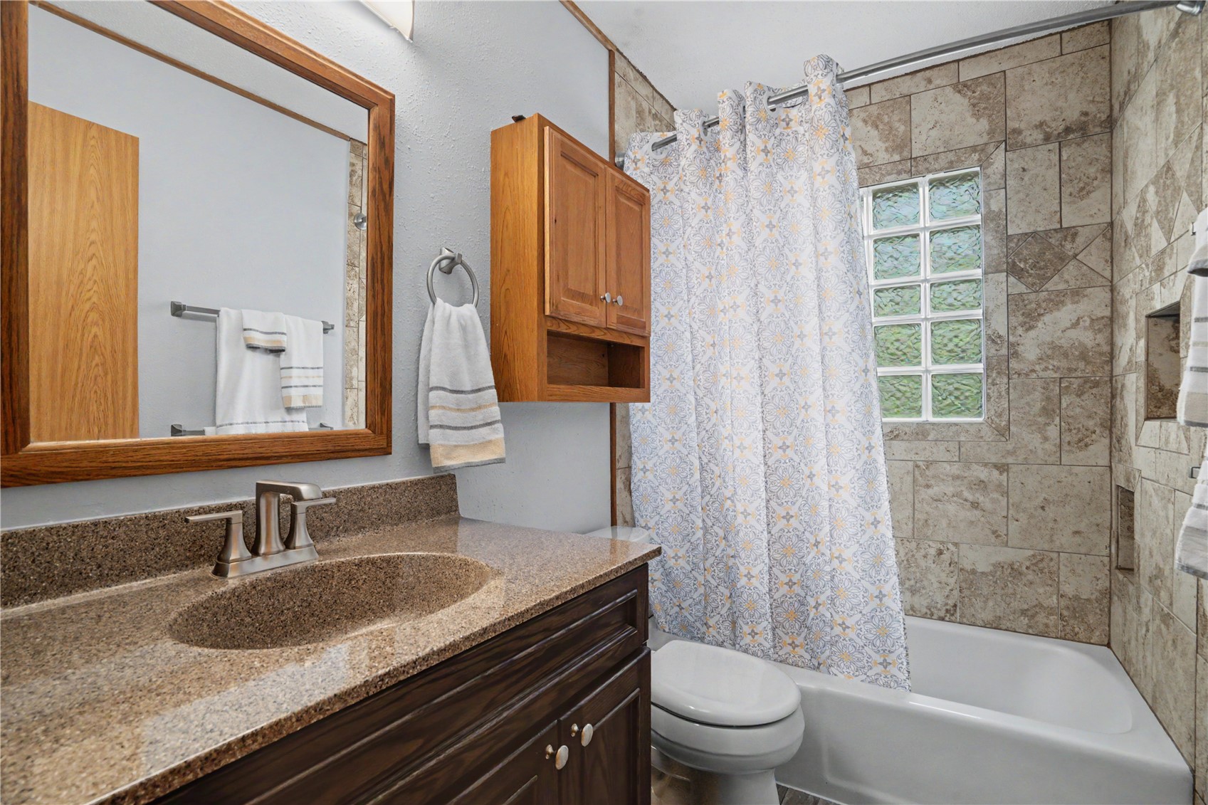 1295 33rd Street NE Cedar Rapids IA 52402