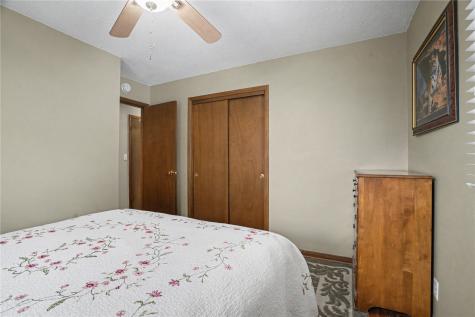 1295 33rd Street NE Cedar Rapids IA 52402