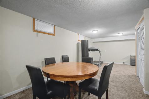 1295 33rd Street NE Cedar Rapids IA 52402