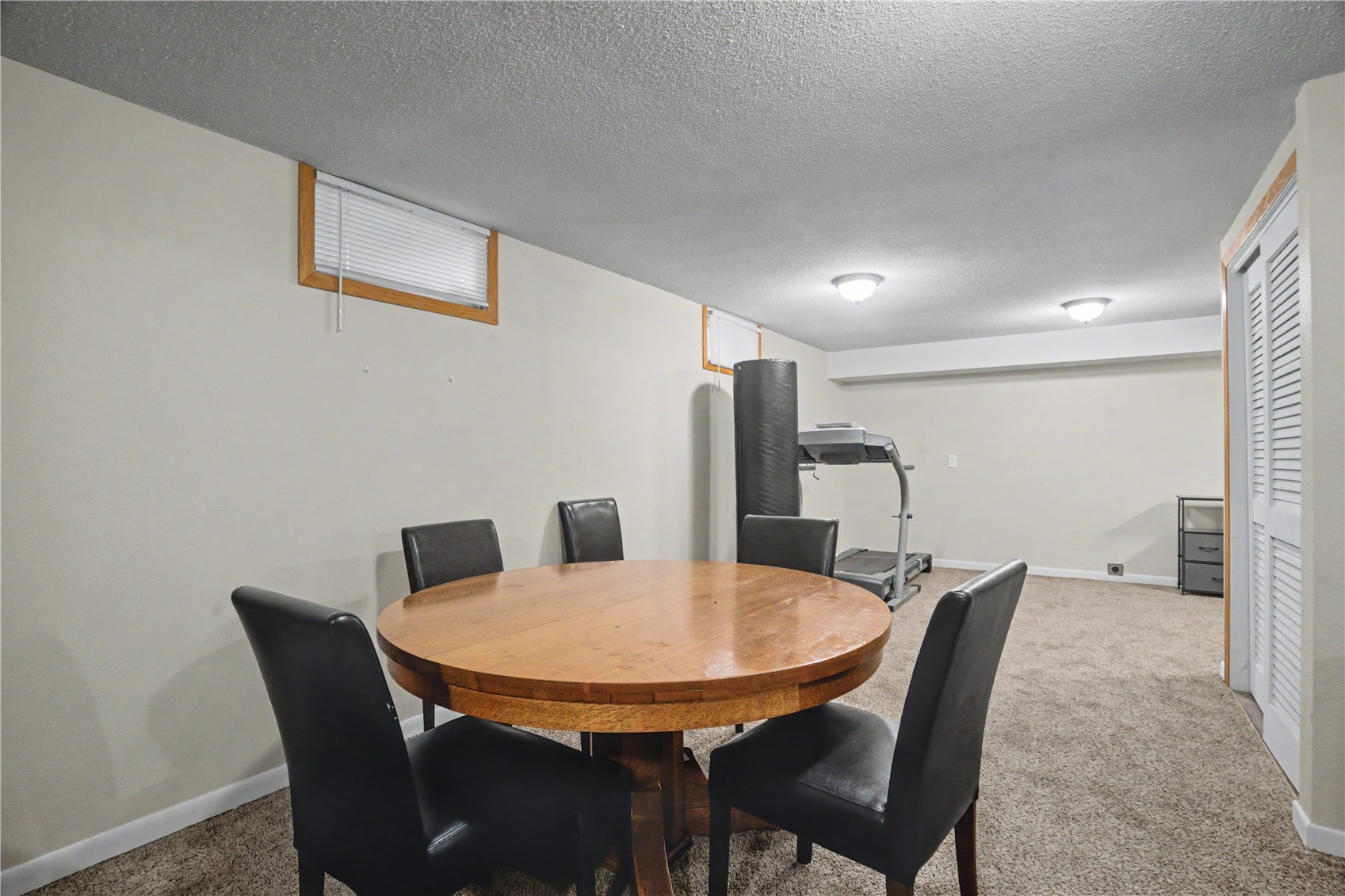 1295 33rd Street NE Cedar Rapids IA 52402