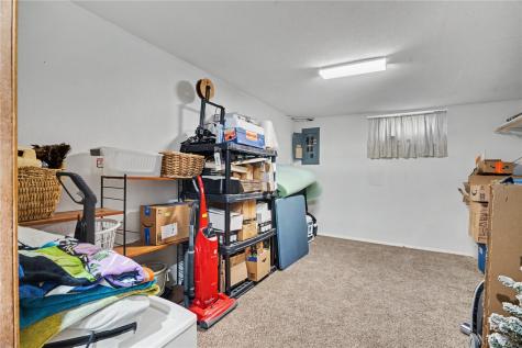 1295 33rd Street NE Cedar Rapids IA 52402