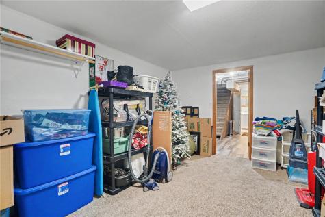 1295 33rd Street NE Cedar Rapids IA 52402