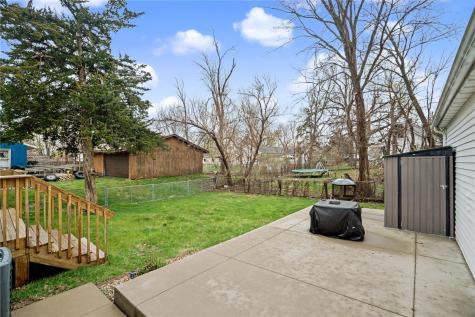 1295 33rd Street NE Cedar Rapids IA 52402