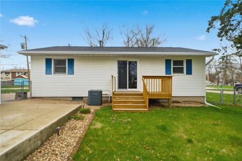1295 33rd Street NE Cedar Rapids IA 52402