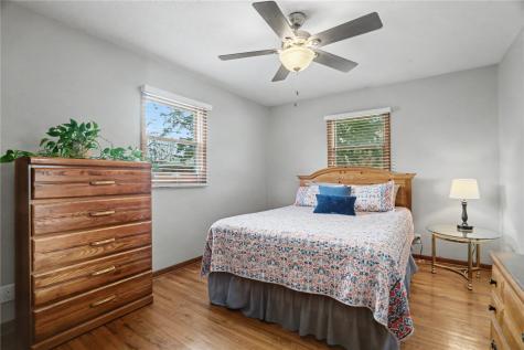 1295 33rd Street NE Cedar Rapids IA 52402