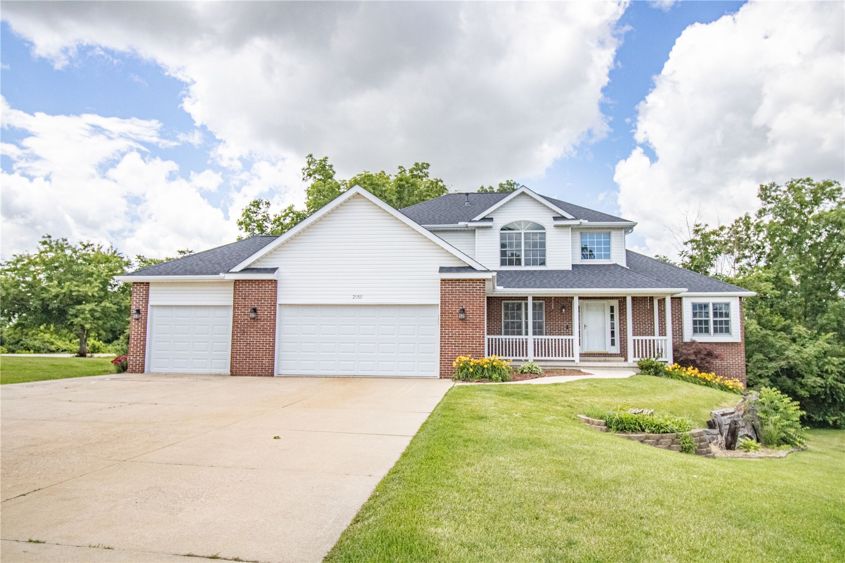 2050 Sky View Drive Marion IA 52302