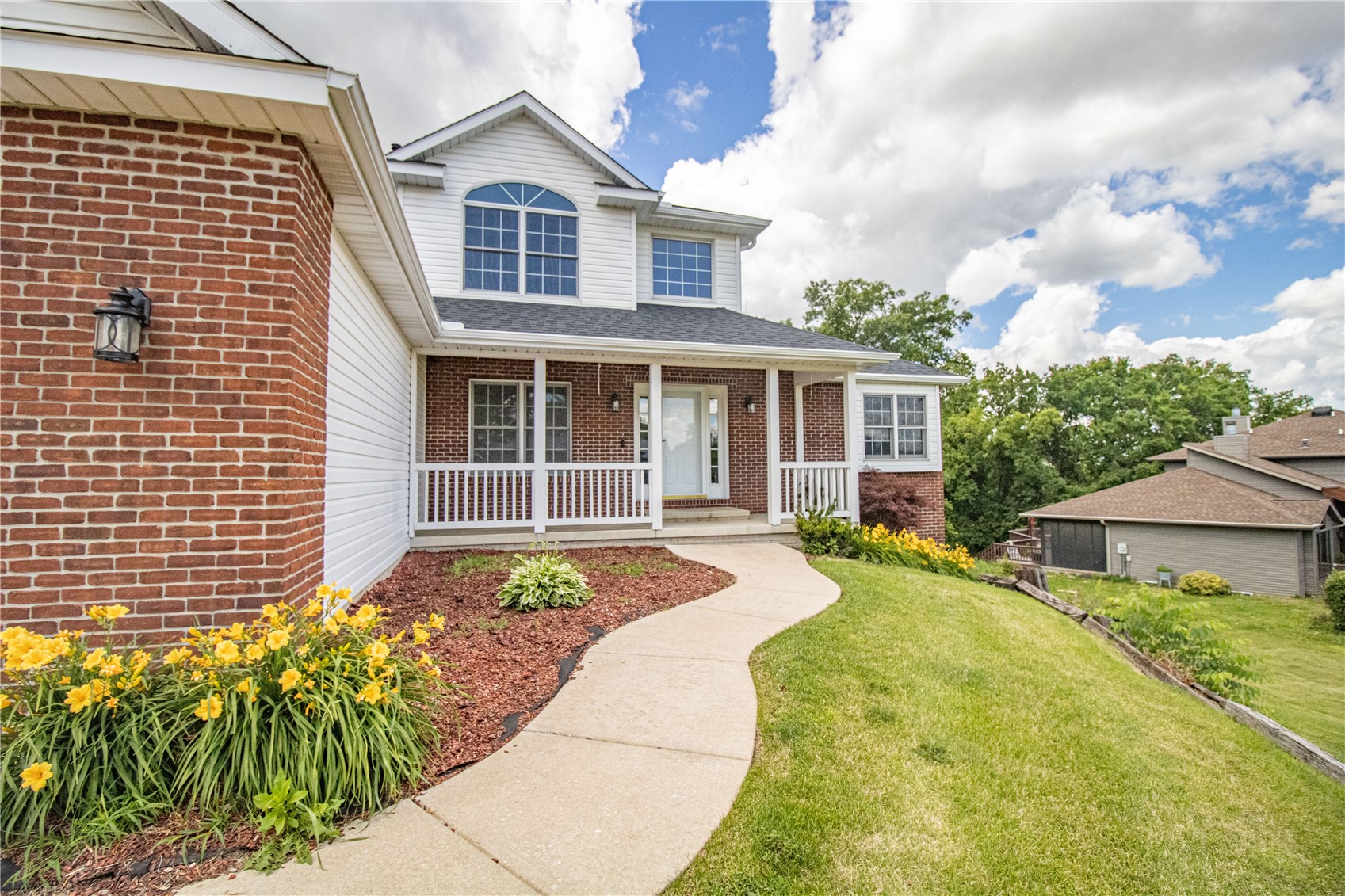 2050 Sky View Drive Marion IA 52302
