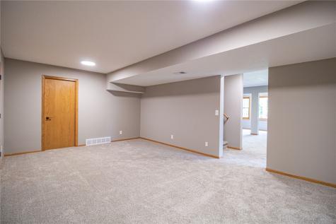 2050 Sky View Drive Marion IA 52302