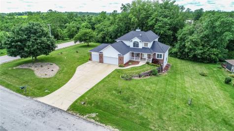 2050 Sky View Drive Marion IA 52302