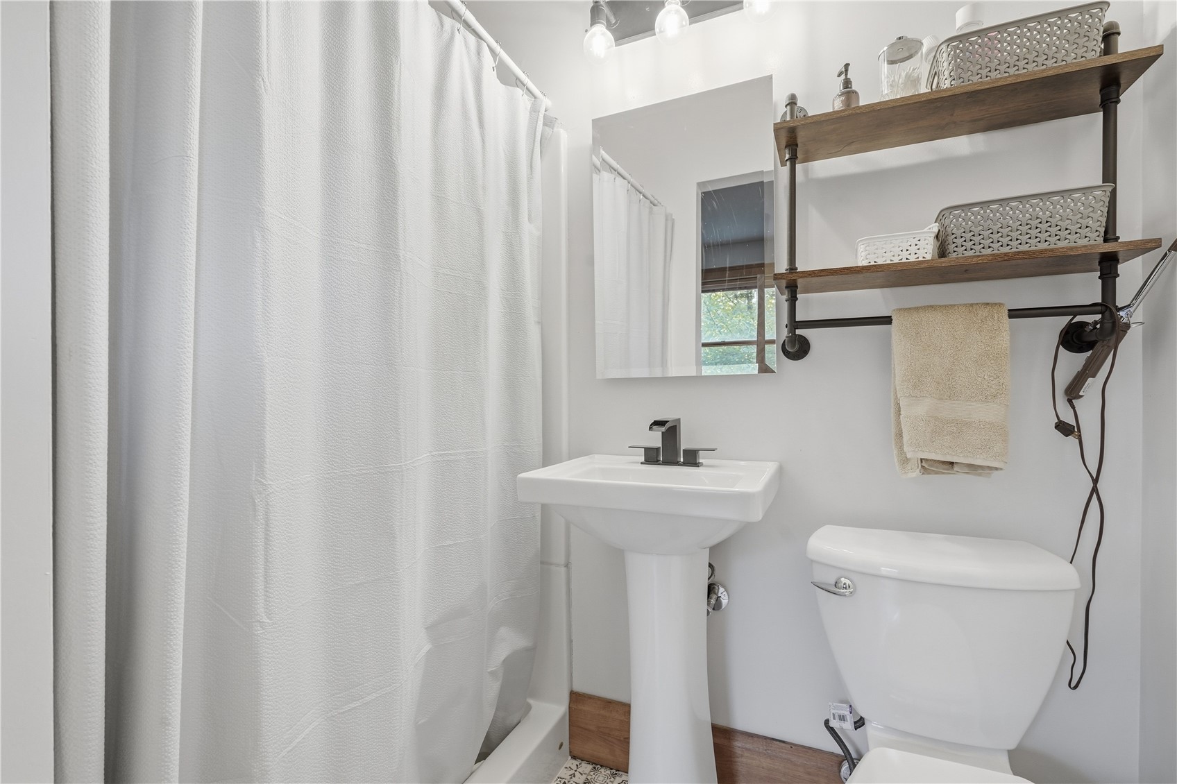 1929 8th Avenue SE Cedar Rapids IA 52403